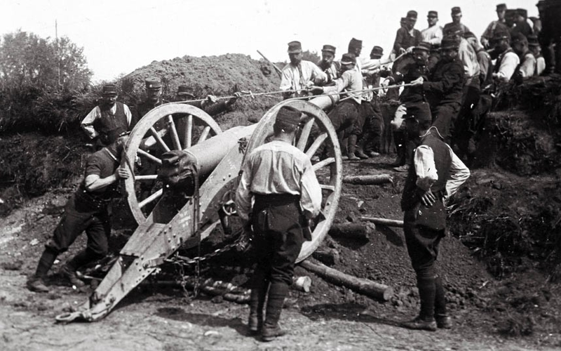 Illustration for article titled These Unseen Photos From World War I Are Unbelievable